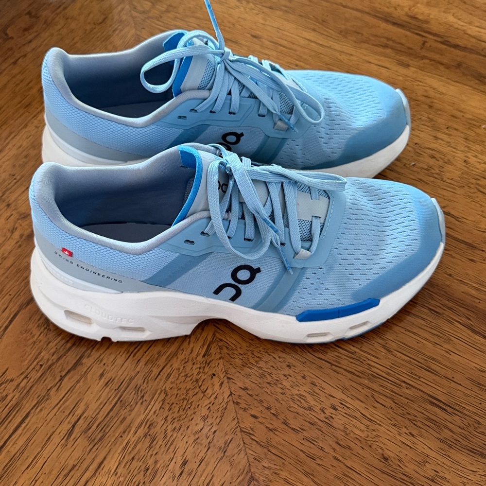 On Cloud Running Cloudpulse Sneakers - image 2